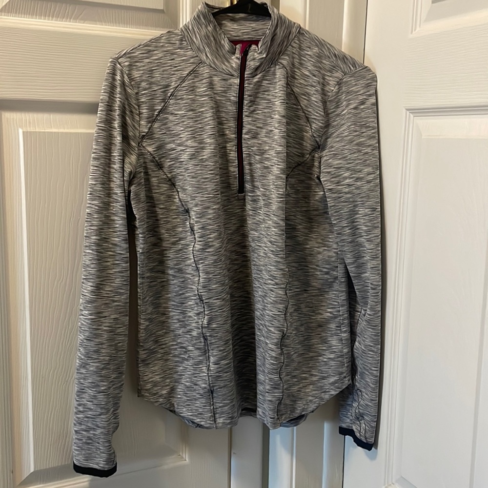 Ladies Zero Restriction 1/4 zip pull over